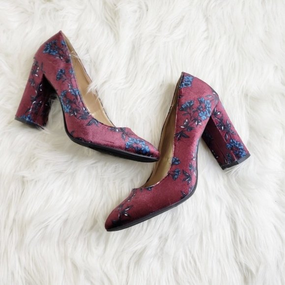 libby. edelman Shoes - Libby Edelman Sean Floral Velvet Chunky Heels